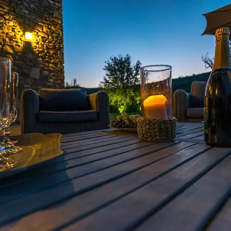 Villa Casale Vocabolo Palazzo 10&1 *
